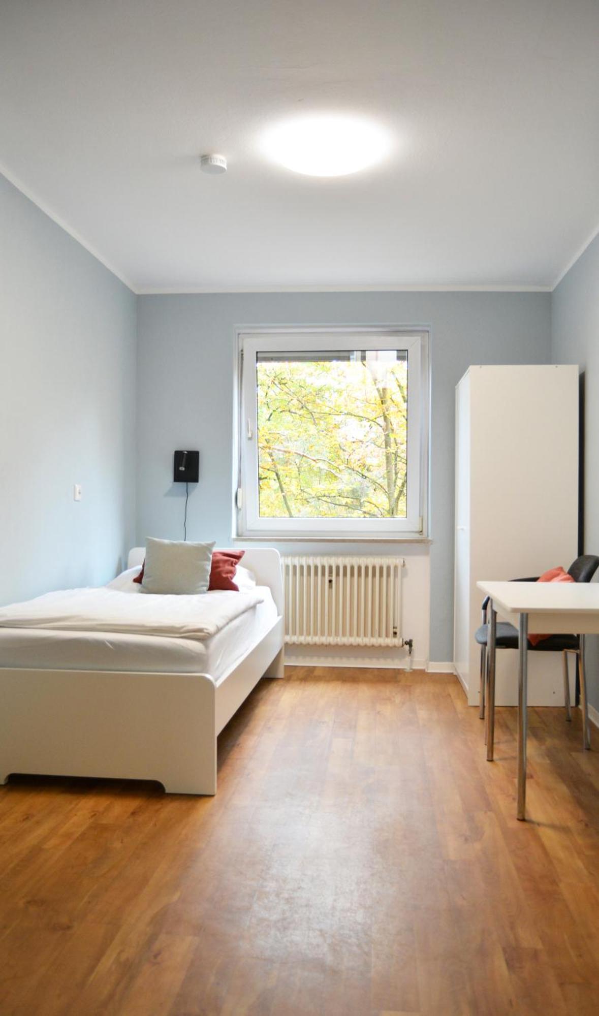 1, 2, Sleep Hostel Nuernberg Messe Exterior foto