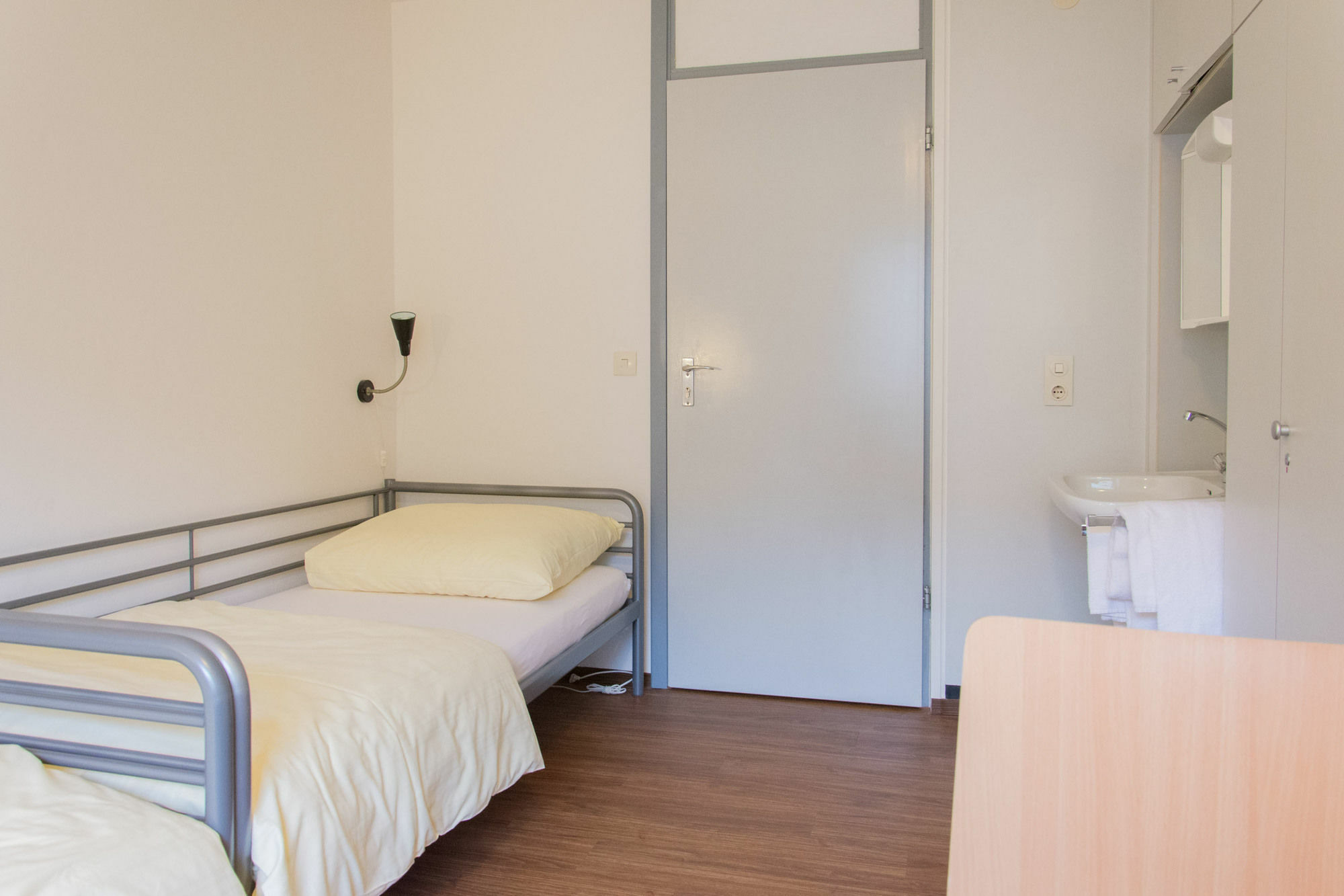 1, 2, Sleep Hostel Nuernberg Messe Exterior foto